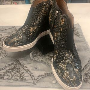 Línea Paolo wedge sneakers Size 8 worn one time. Purchased at Nordstrom